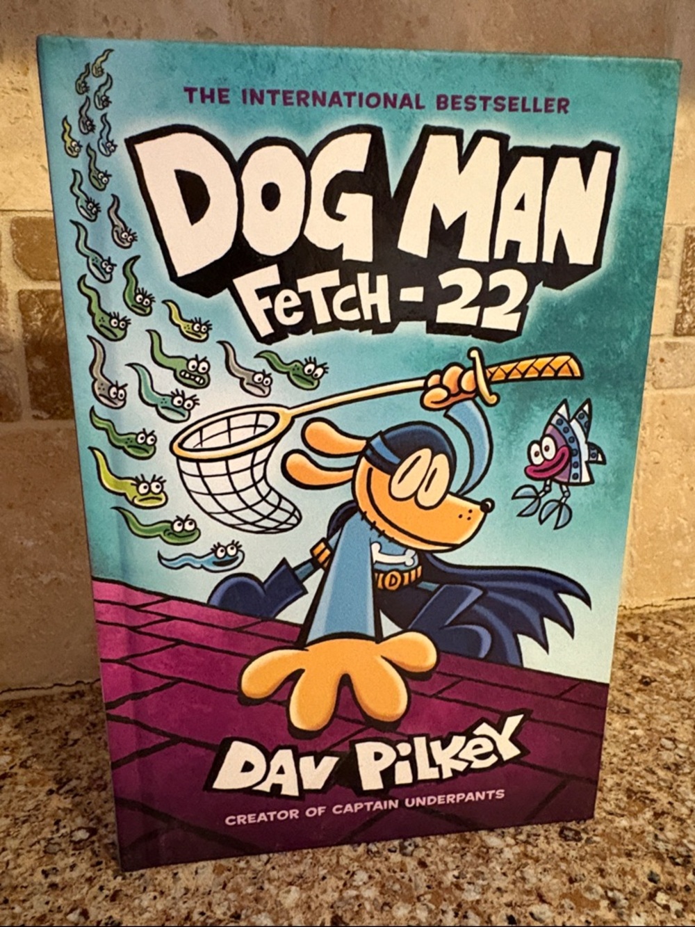 Dog Man: Fetch-22 by - Turquoise & Purple Cover